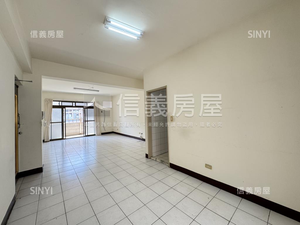 文教新城大三房房屋室內格局與周邊環境