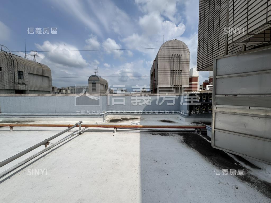 文教新城大三房房屋室內格局與周邊環境
