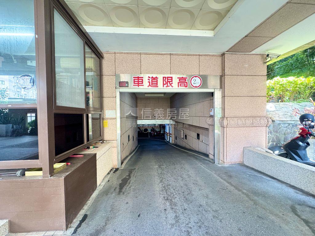 綠意秘境邊間三房車位房屋室內格局與周邊環境