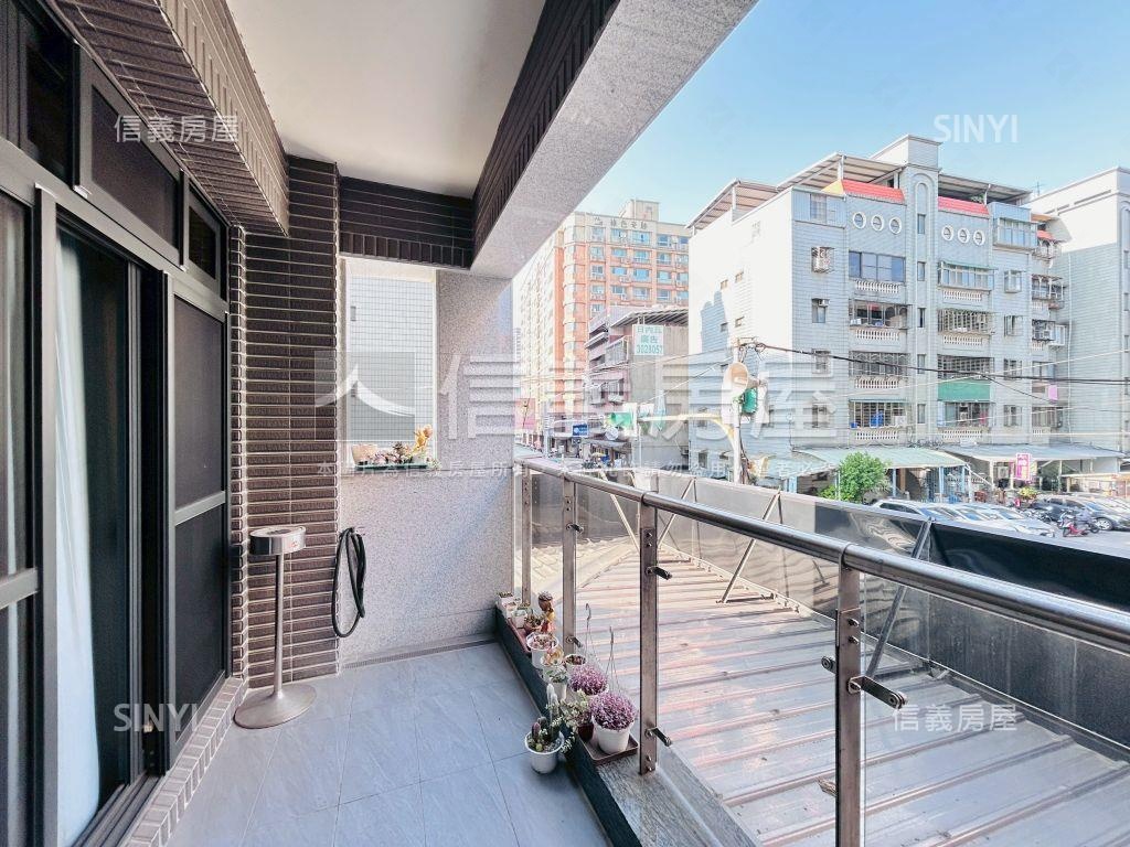 黃金三角窗獨棟透店房屋室內格局與周邊環境