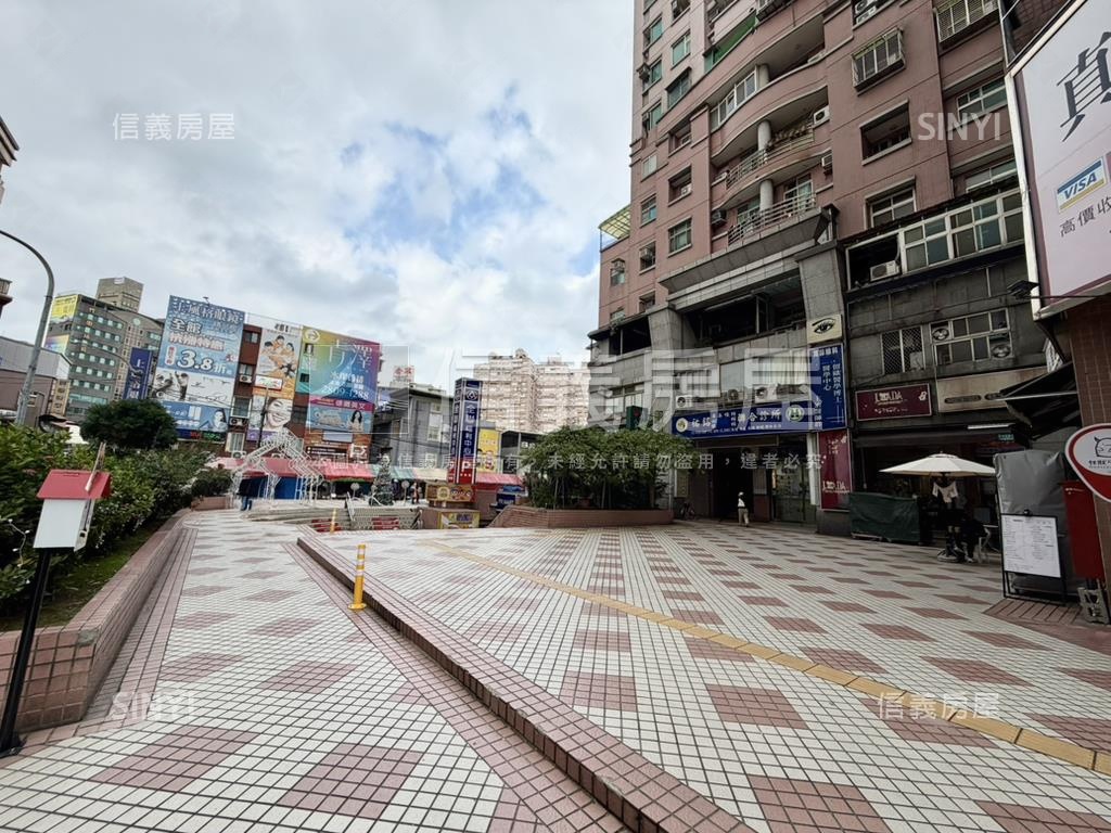 觀海極品１＋２樓黃金店面房屋室內格局與周邊環境