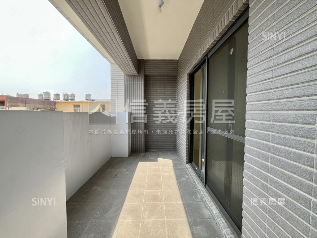 馬年快樂！間間套房美透天房屋室內格局與周邊環境