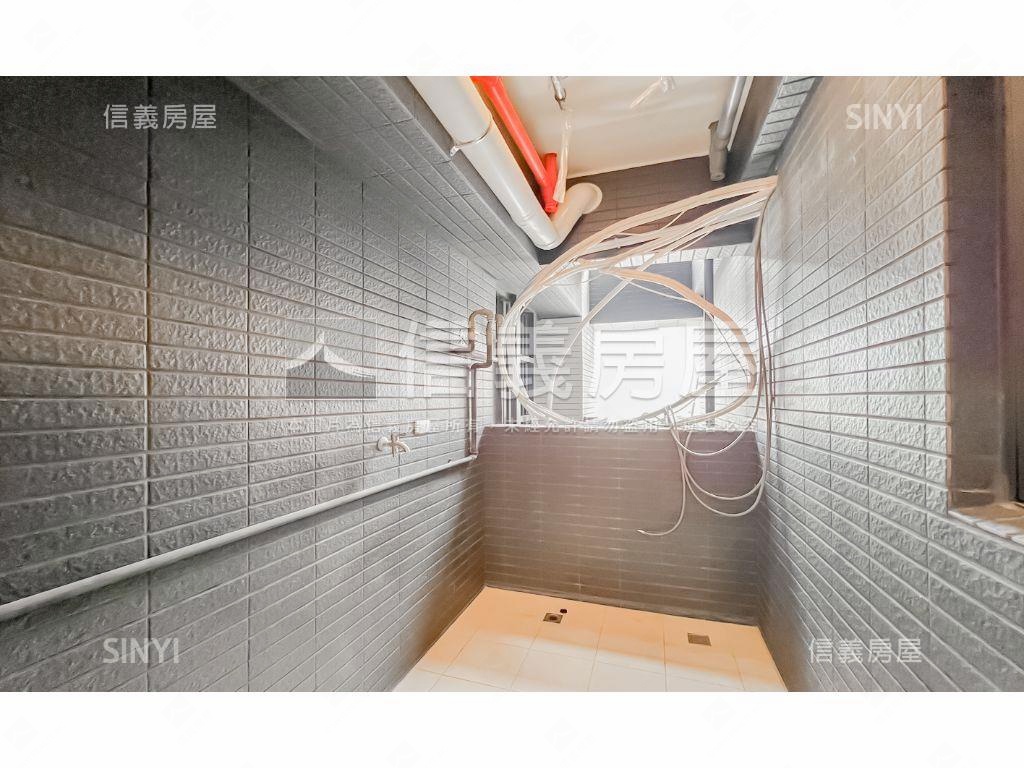 水沐青華朝南雙車位裝潢戶房屋室內格局與周邊環境