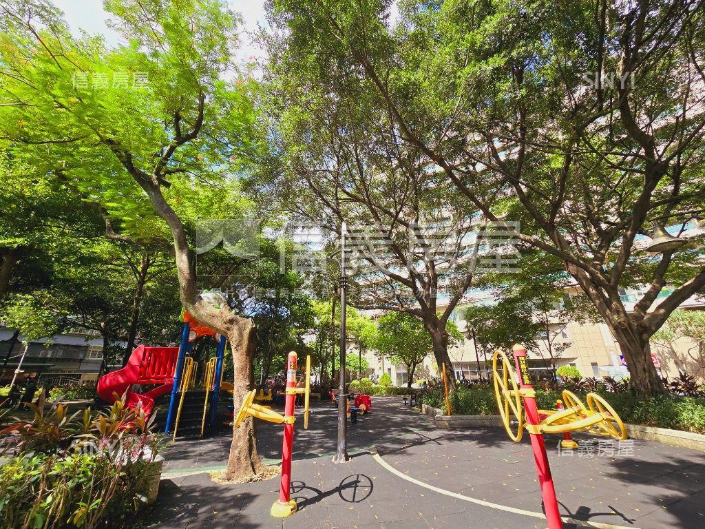 新莊靜巷前後陽台優質美寓房屋室內格局與周邊環境