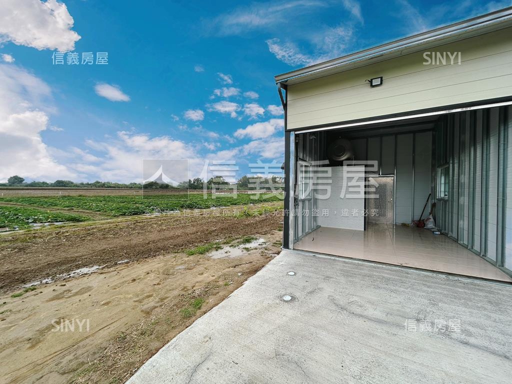 新市近國８農地有資材室房屋室內格局與周邊環境