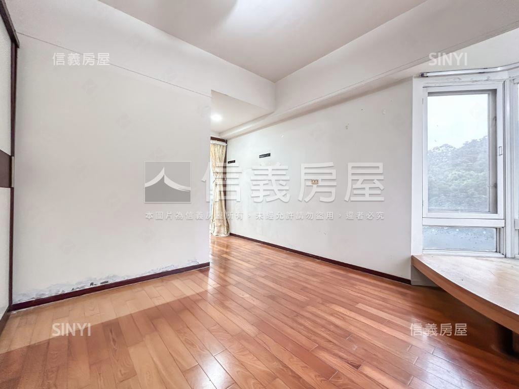 主推景觀南港巴黎春天房屋室內格局與周邊環境