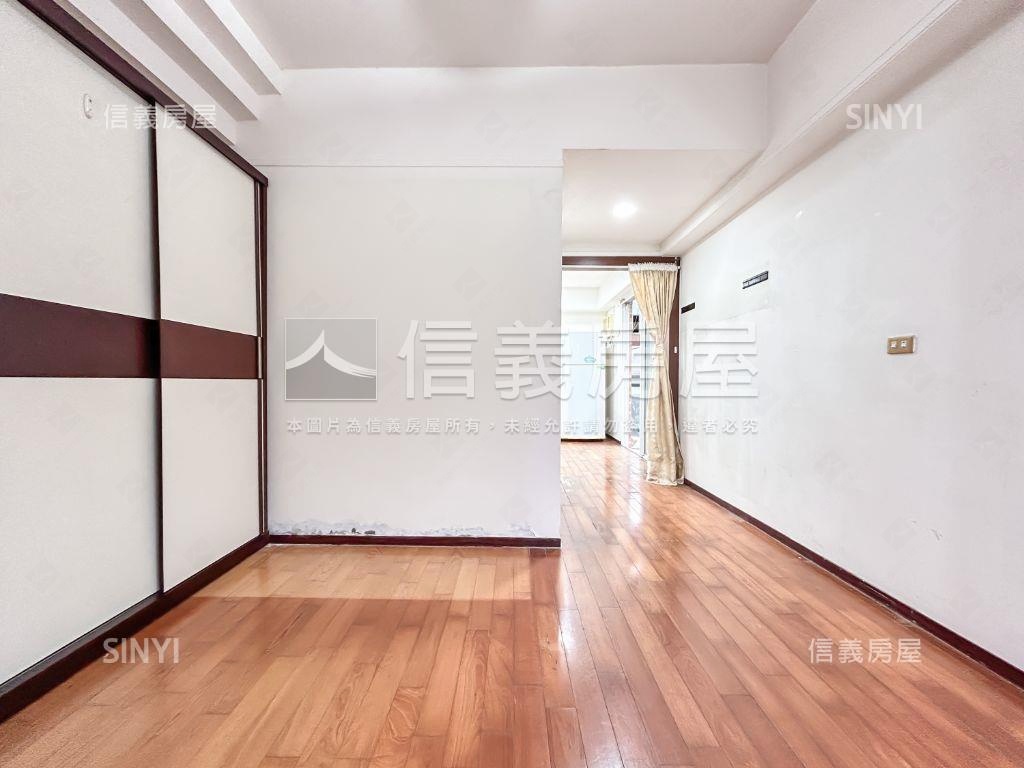 主推景觀南港巴黎春天房屋室內格局與周邊環境