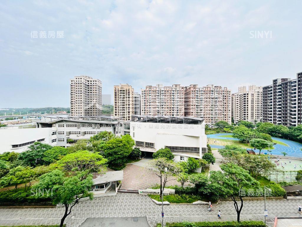 馥樂‧尊爵三房雙車位房屋室內格局與周邊環境