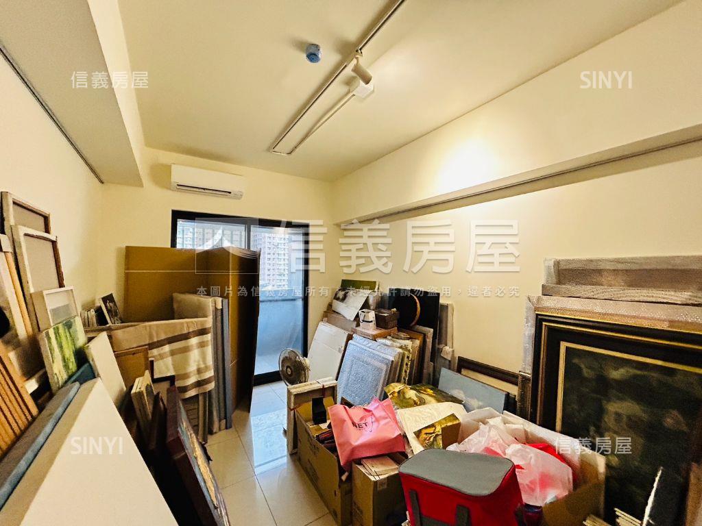 馥樂‧尊爵三房雙車位房屋室內格局與周邊環境