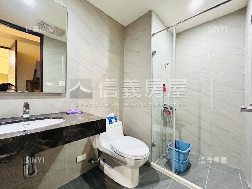 馥樂‧尊爵三房雙車位房屋室內格局與周邊環境