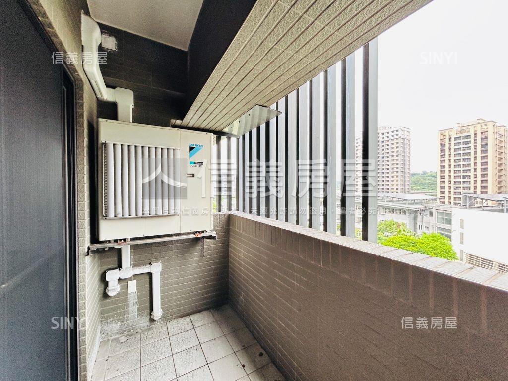 馥樂‧尊爵三房雙車位房屋室內格局與周邊環境