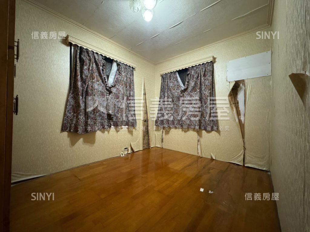 雙捷運公寓３樓房屋室內格局與周邊環境