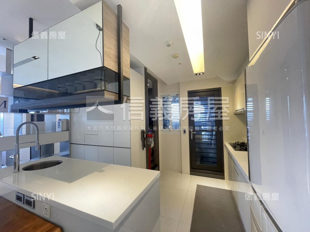 翔譽河景兩房車位房屋室內格局與周邊環境