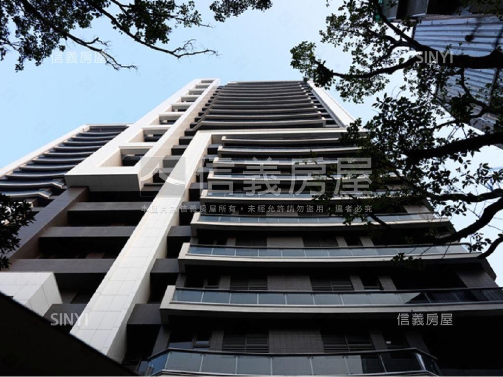 翔譽河景兩房車位房屋室內格局與周邊環境