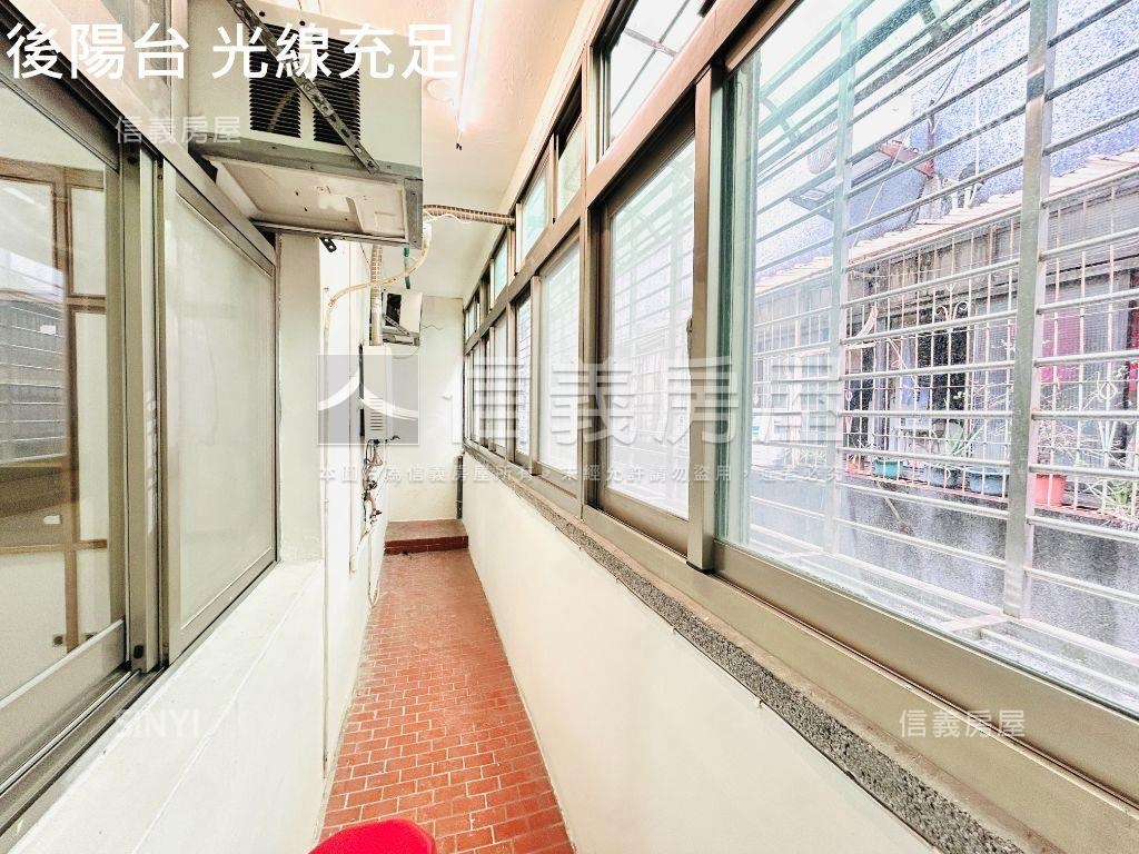 中山國中景觀美妝３房２衛房屋室內格局與周邊環境