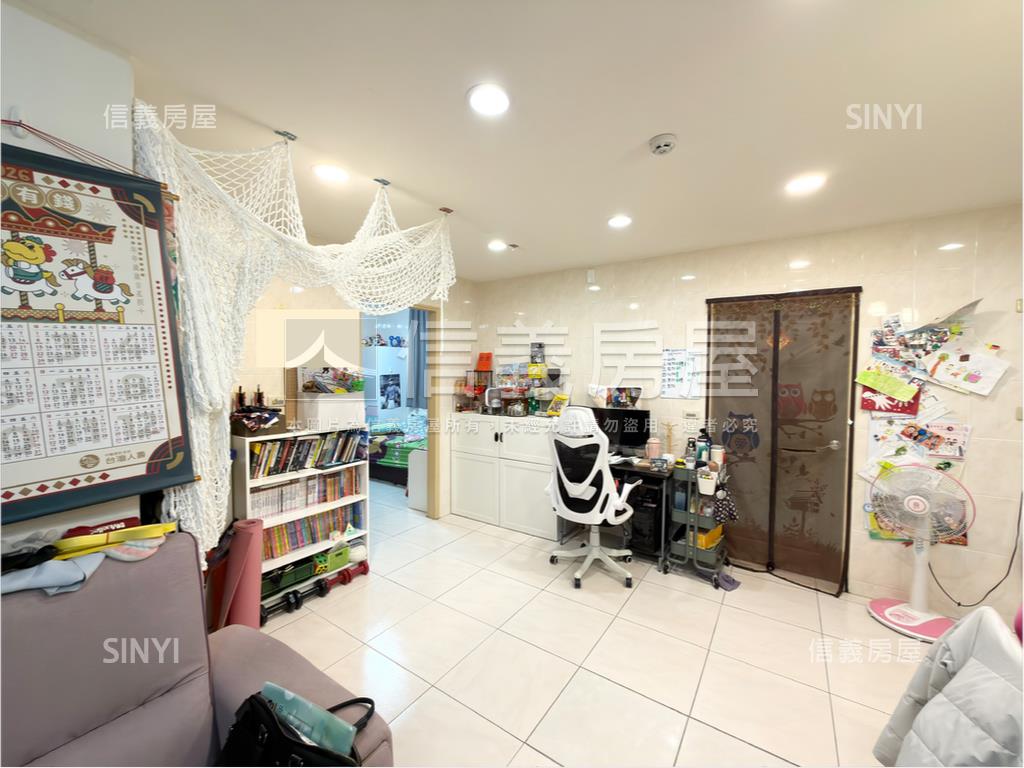 專任方正邊間｜首購美寓房屋室內格局與周邊環境