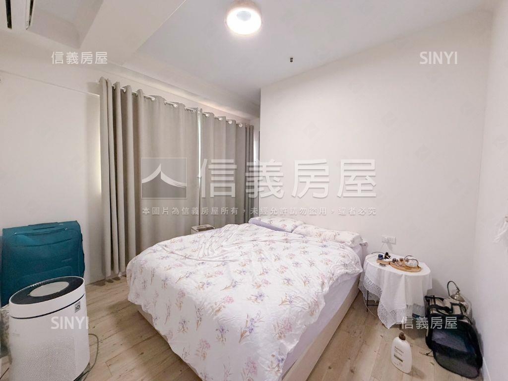 摩天鎮。美妝１房帶車位房屋室內格局與周邊環境