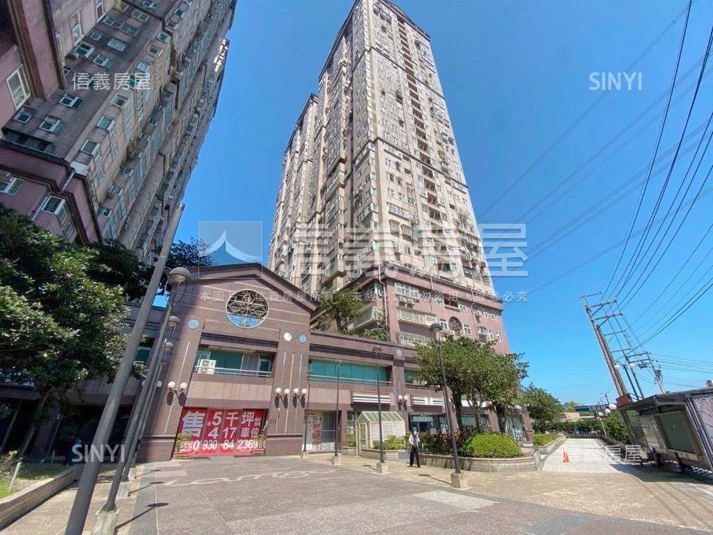 摩天鎮。美妝１房帶車位房屋室內格局與周邊環境