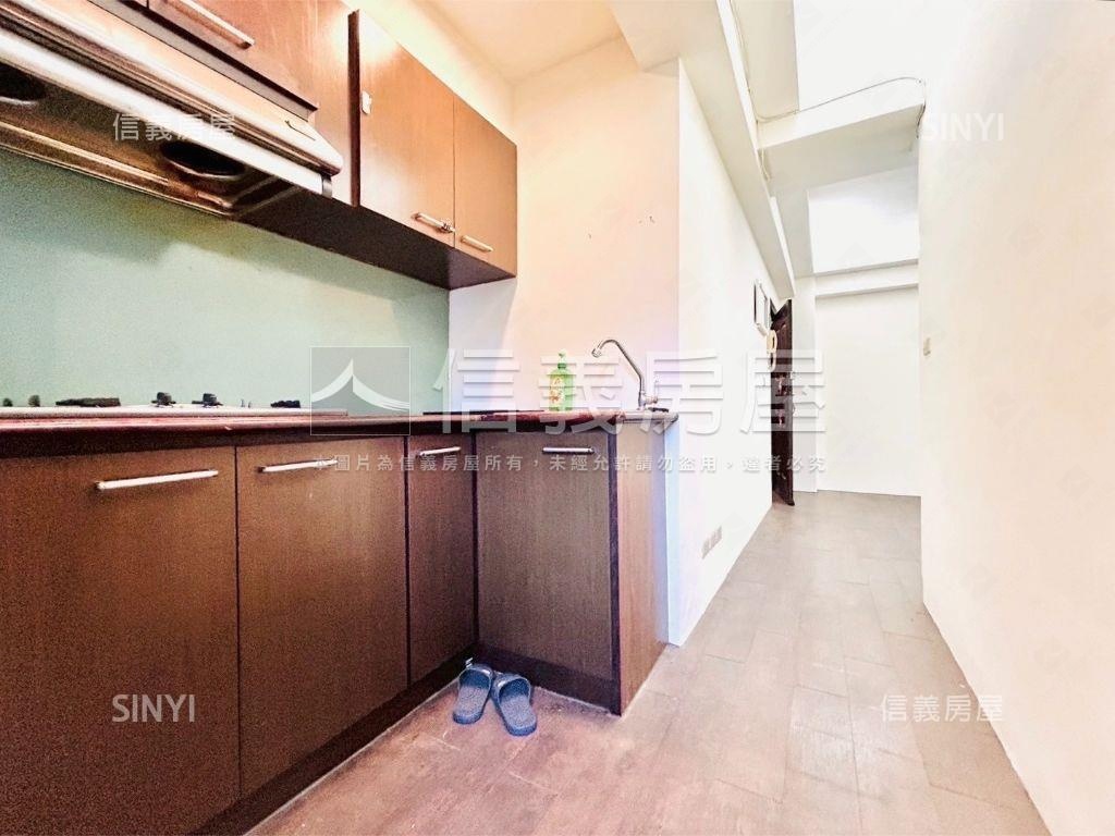 櫻花捷運旁低總價２＋１房房屋室內格局與周邊環境