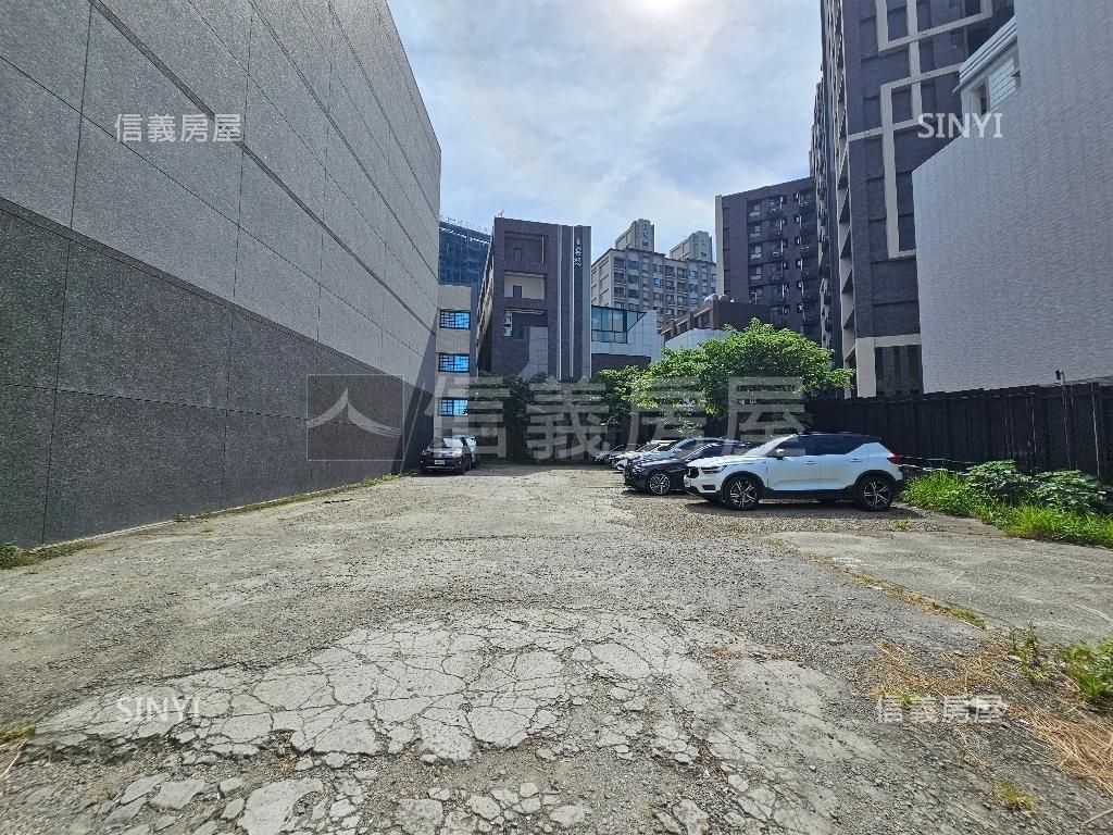 南崁住宅區方正土地房屋室內格局與周邊環境