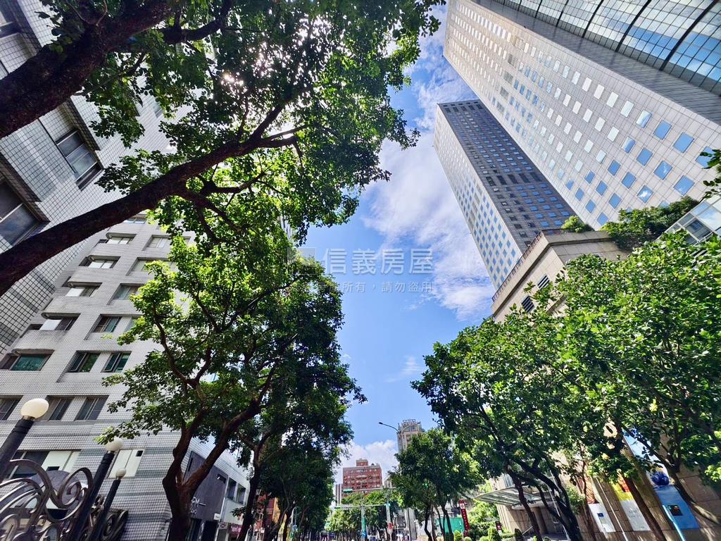 安和凱旋門雅緻名邸房屋室內格局與周邊環境