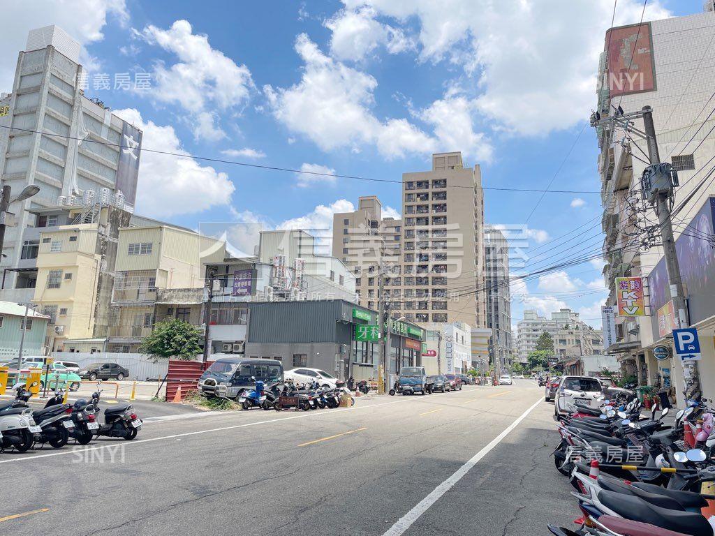 商業區大樓高樓大三房房屋室內格局與周邊環境