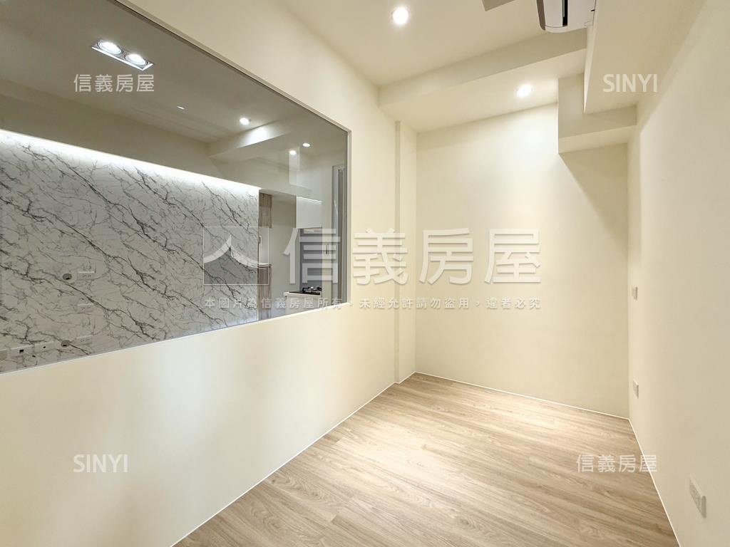 電梯兩房邊間裝潢美屋房屋室內格局與周邊環境