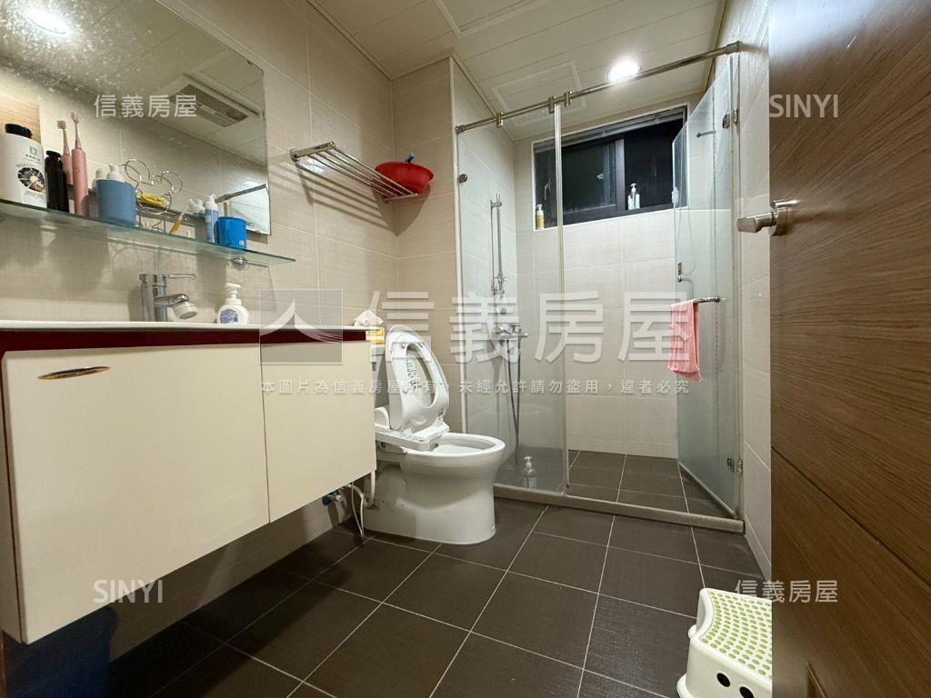 移動方城大三房次頂樓美屋房屋室內格局與周邊環境
