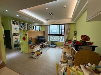 移動方城大三房次頂樓美屋