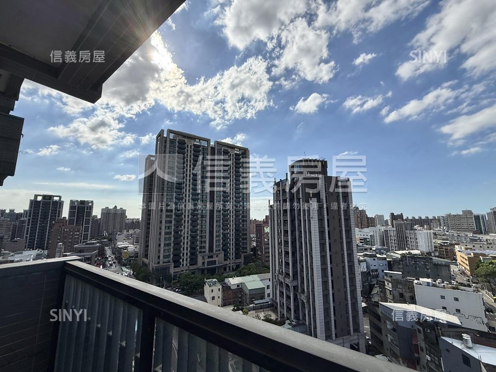 極上寓邊間採光三房車位房屋室內格局與周邊環境