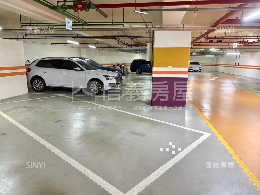 極上寓邊間採光三房車位房屋室內格局與周邊環境