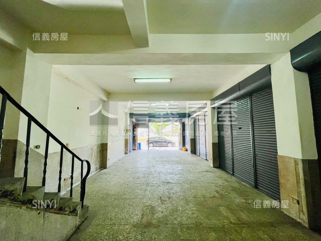 屏東市臨路大地坪透店房屋室內格局與周邊環境