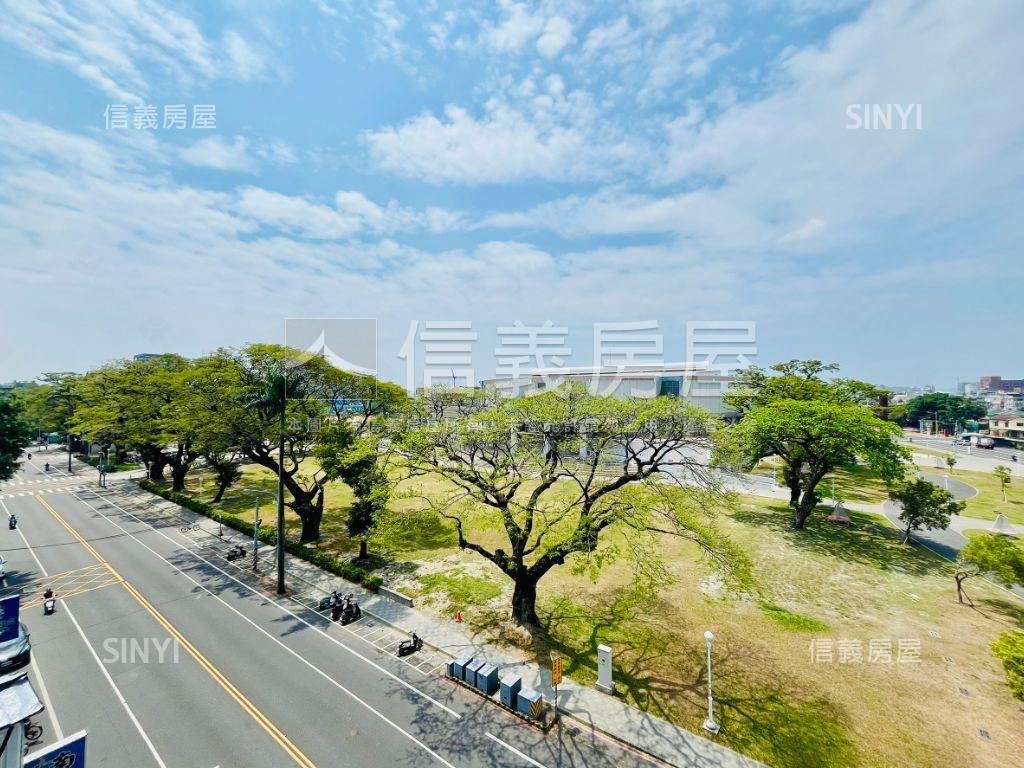 屏東市臨路大地坪透店房屋室內格局與周邊環境