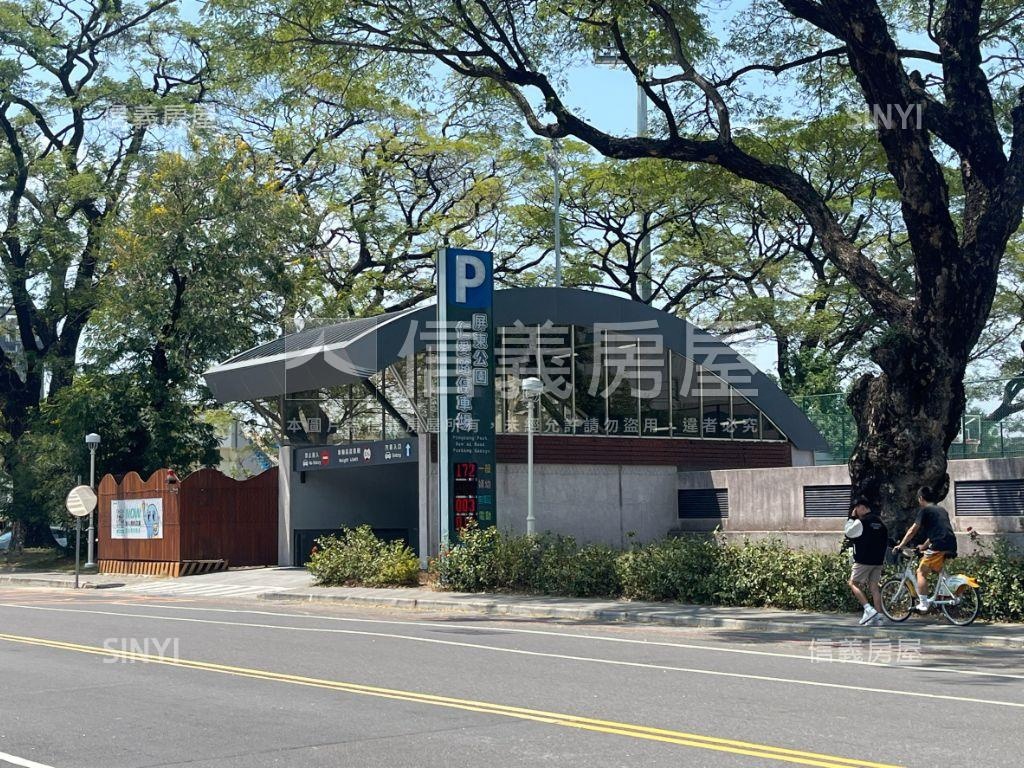 屏東市臨路大地坪透店房屋室內格局與周邊環境
