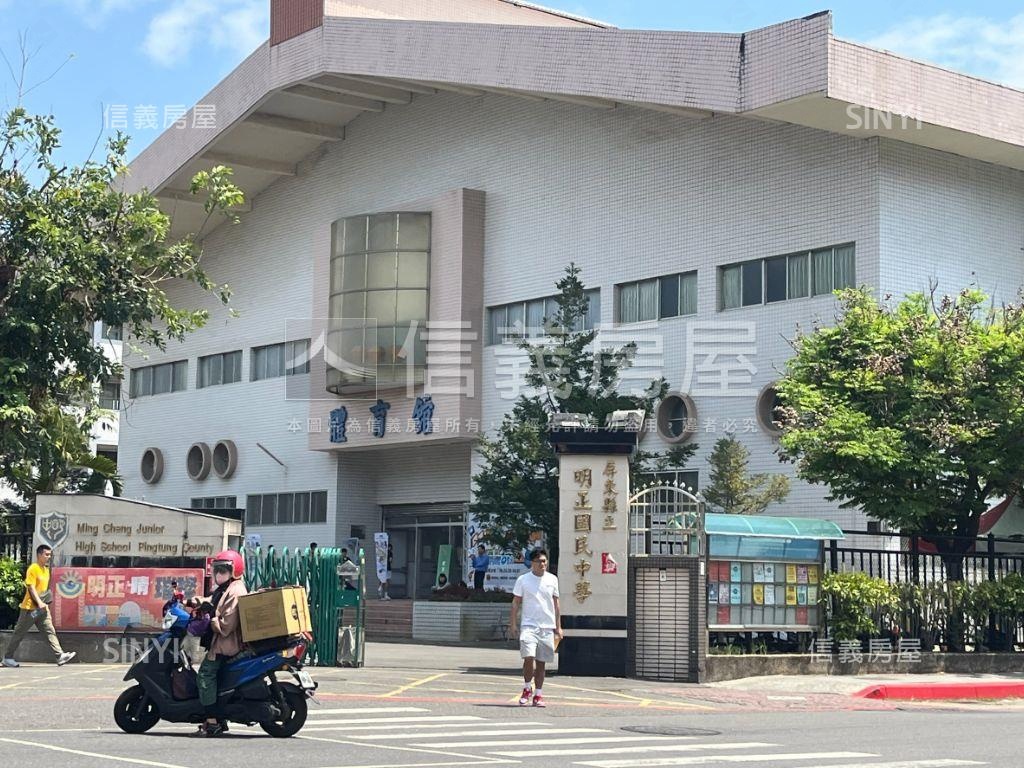 屏東市臨路大地坪透店房屋室內格局與周邊環境