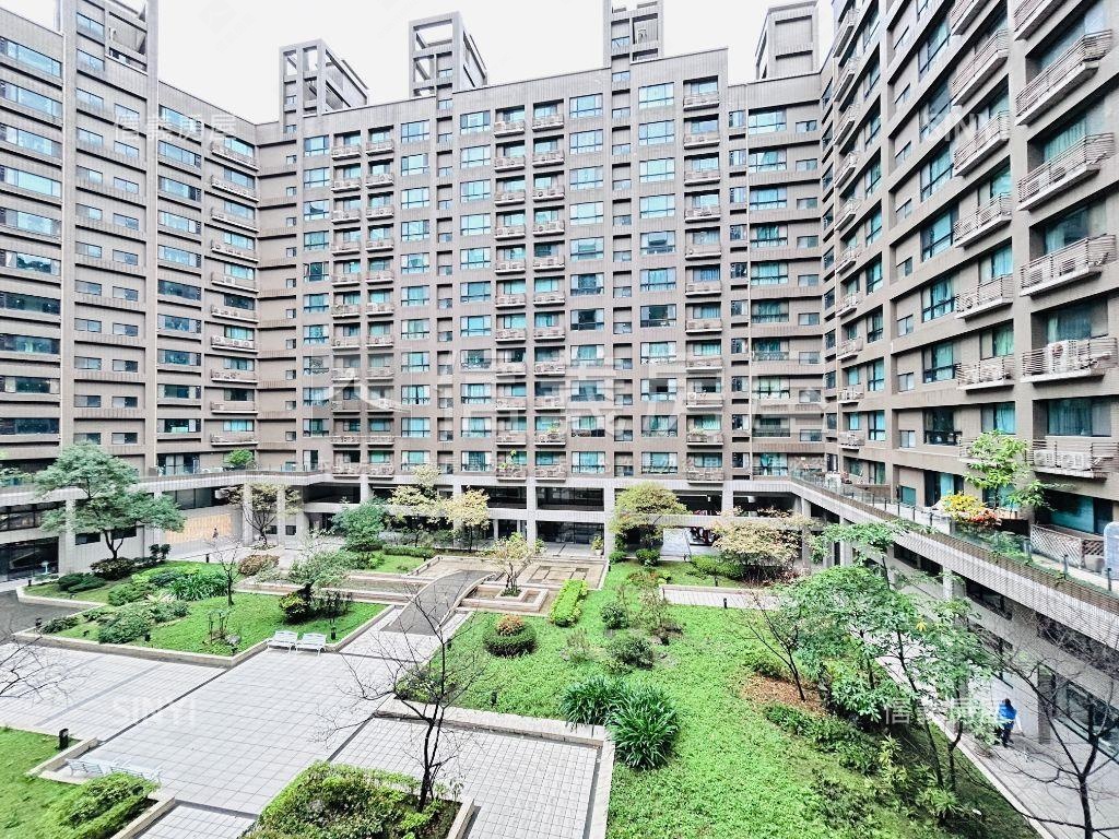 近未來Ｇ１０鶴岡三房車位房屋室內格局與周邊環境