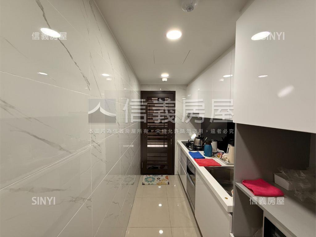 頭份昌隆上興｜三房雙衛浴房屋室內格局與周邊環境