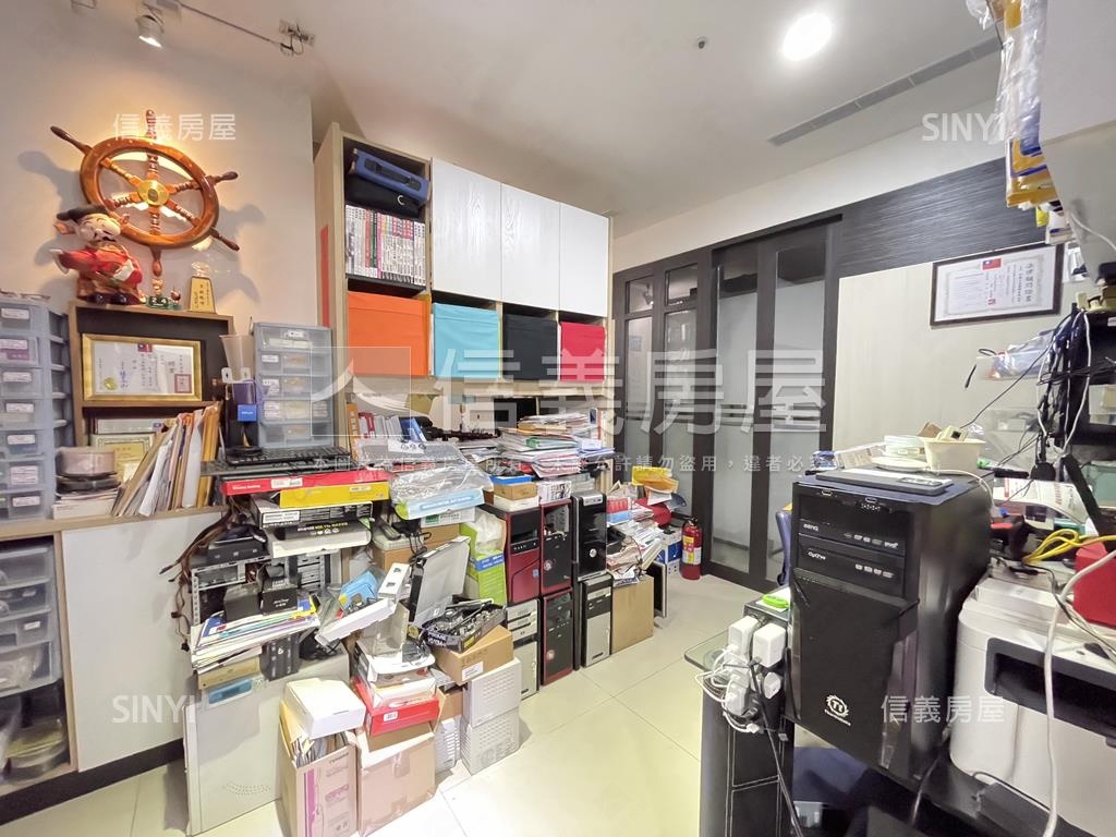 稀有新北郡●釋出邊間大戶房屋室內格局與周邊環境