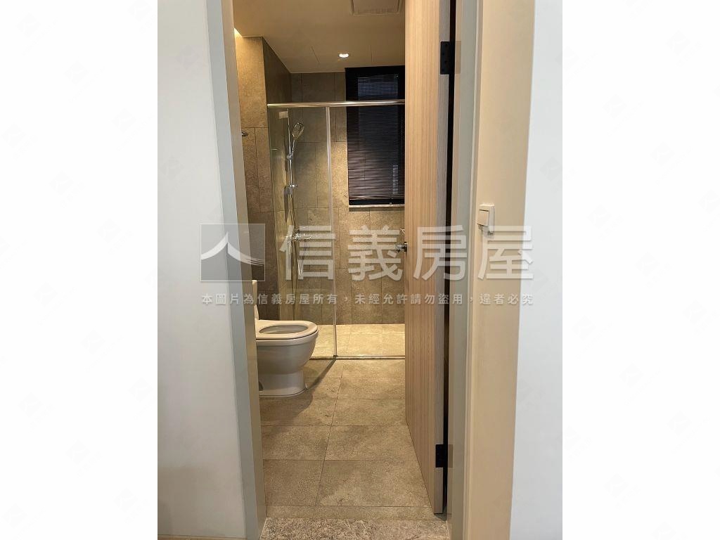 新家華家里人美三房房屋室內格局與周邊環境