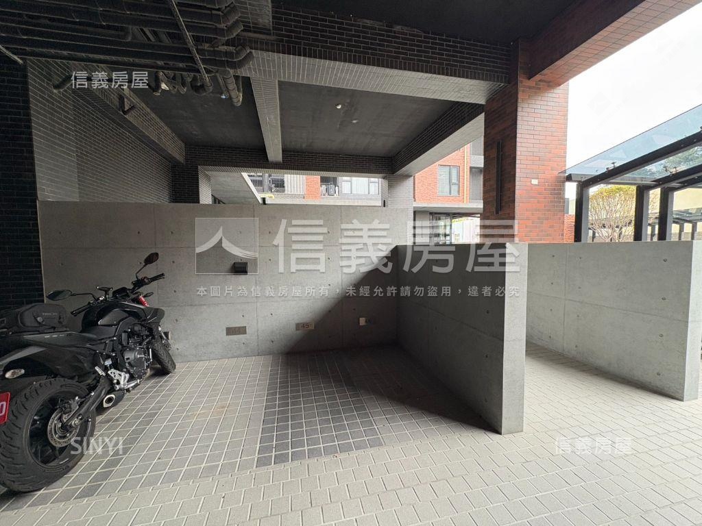新家華家里人美三房房屋室內格局與周邊環境