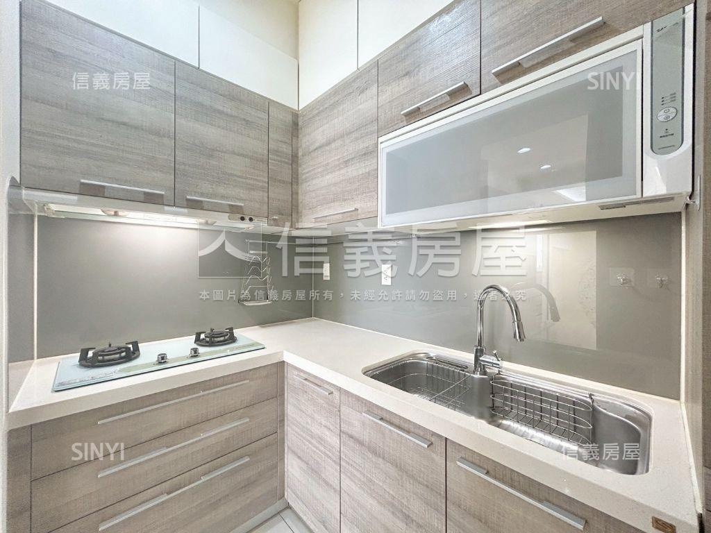 實心甜遼闊視野美三房房屋室內格局與周邊環境