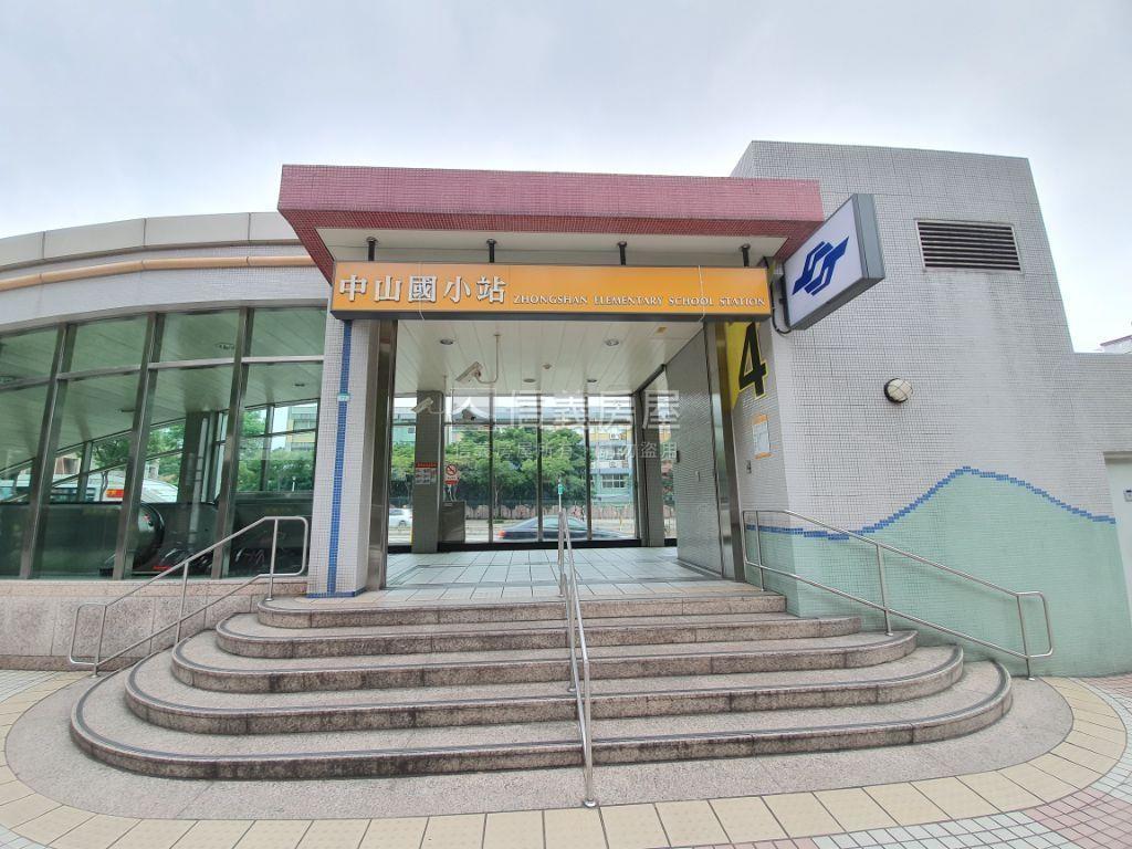 吉林小資宅房屋室內格局與周邊環境