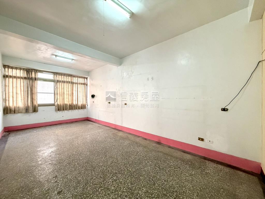 誠售★前路後巷邊間透天房屋室內格局與周邊環境