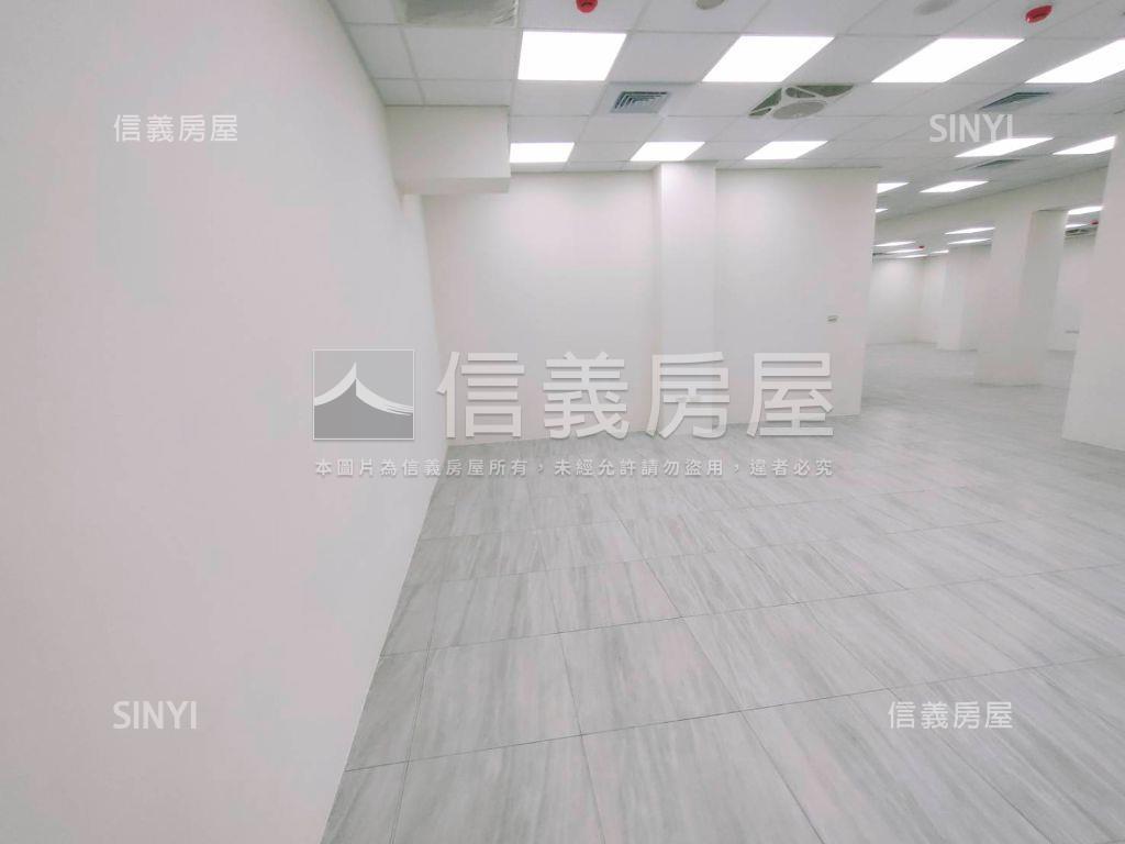 松仁路收租獨立出入口店辦房屋室內格局與周邊環境