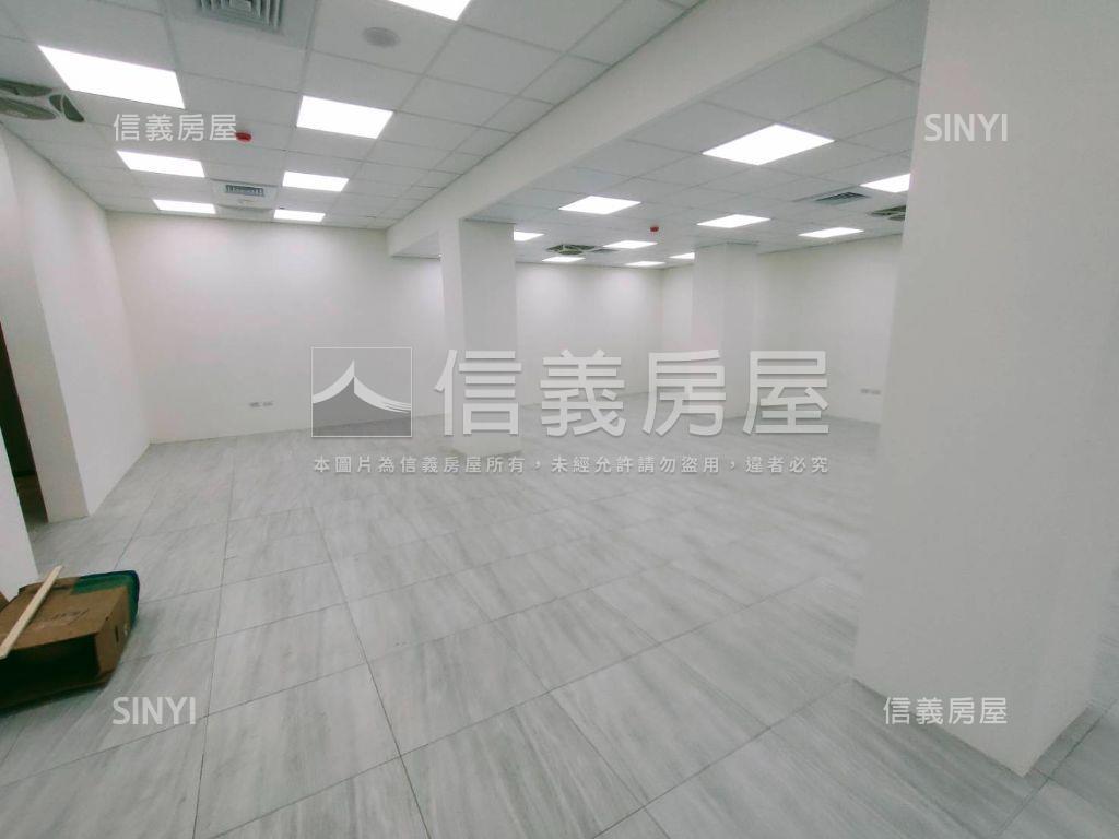 松仁路收租獨立出入口店辦房屋室內格局與周邊環境