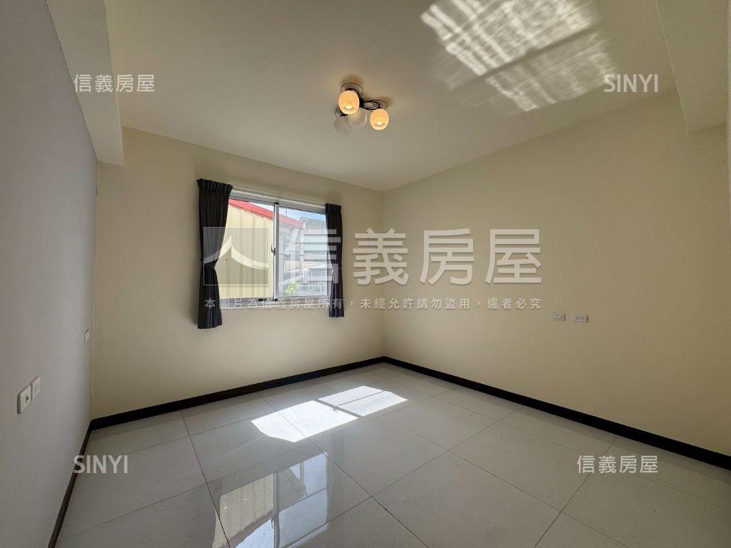 鳳山車站天然瓦斯角窗美透房屋室內格局與周邊環境