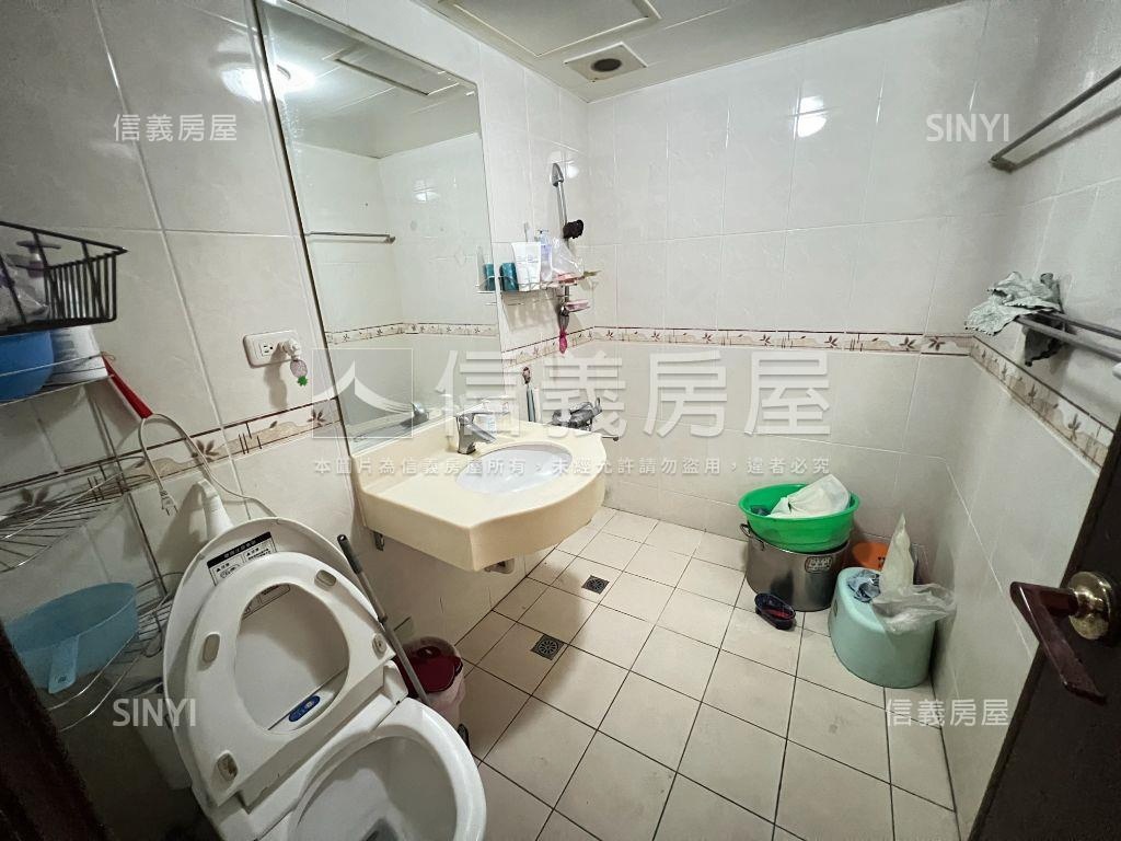 台北桂冠大四房車位房屋室內格局與周邊環境