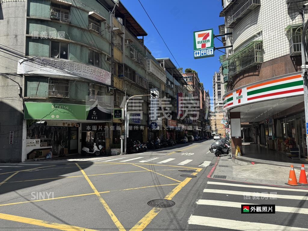 正復興路店面寬７米８房屋室內格局與周邊環境