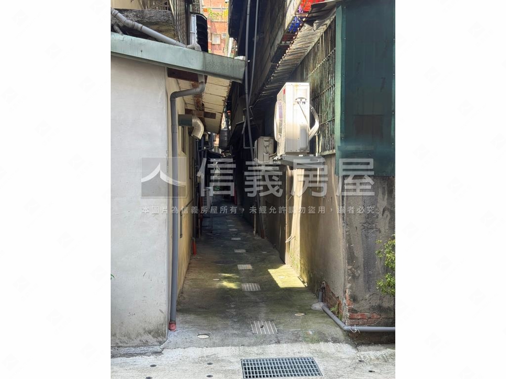 正復興路店面寬７米８房屋室內格局與周邊環境