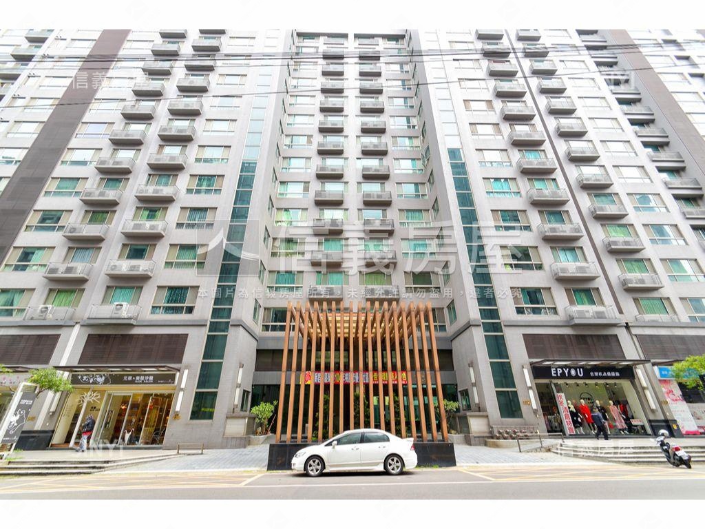 專任竹城新宿美三房車位房屋室內格局與周邊環境